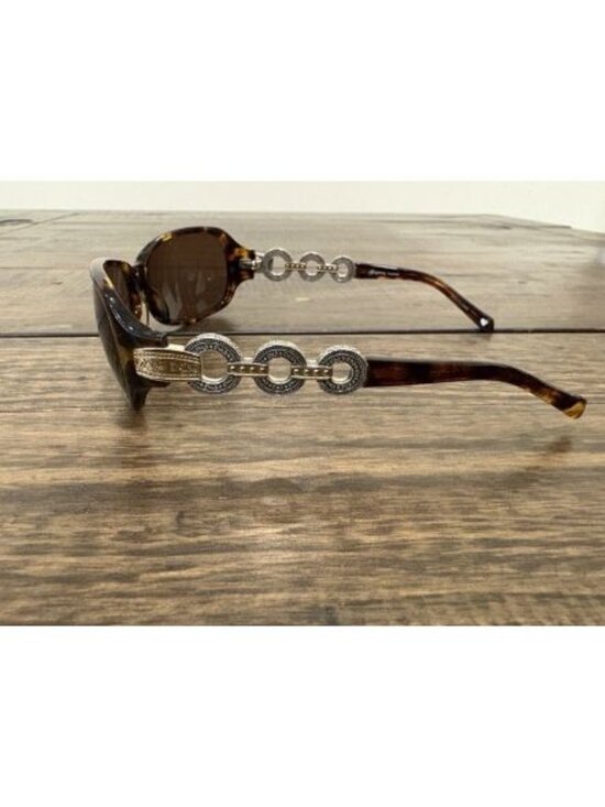 Brighton Women’s Central Park Signature Silver Tortoise Sunglasses Frames & Case main image 6